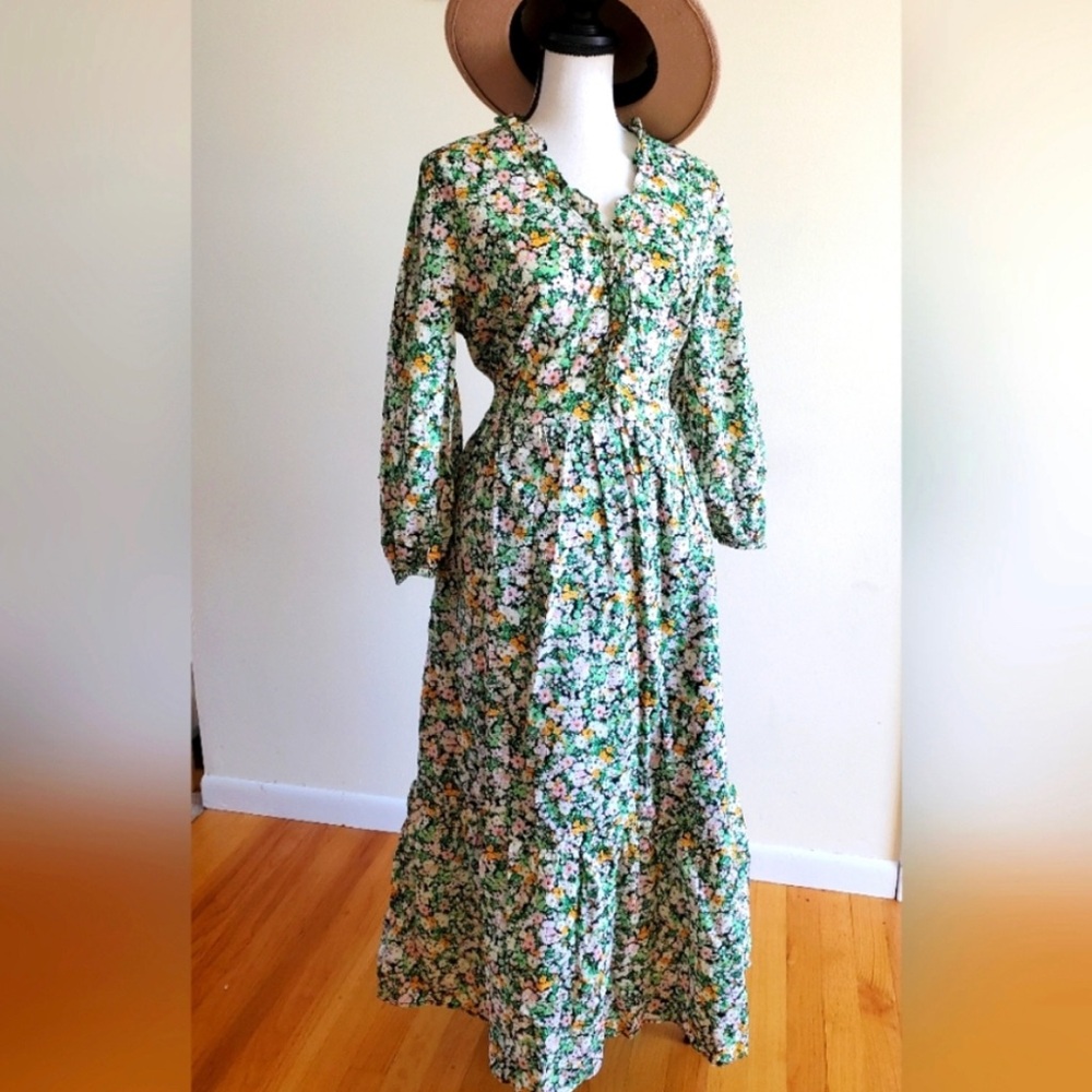 Who What Wear Green and White Buttoned Midi Dress with Bishop Sleeves